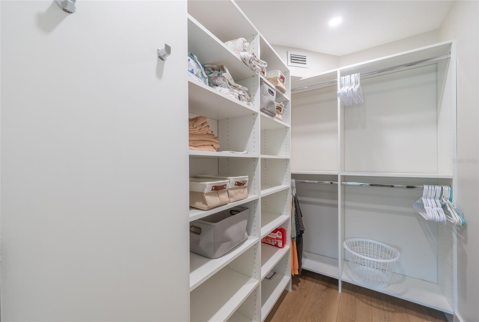 BEACH HARBOR CLUB - Residential