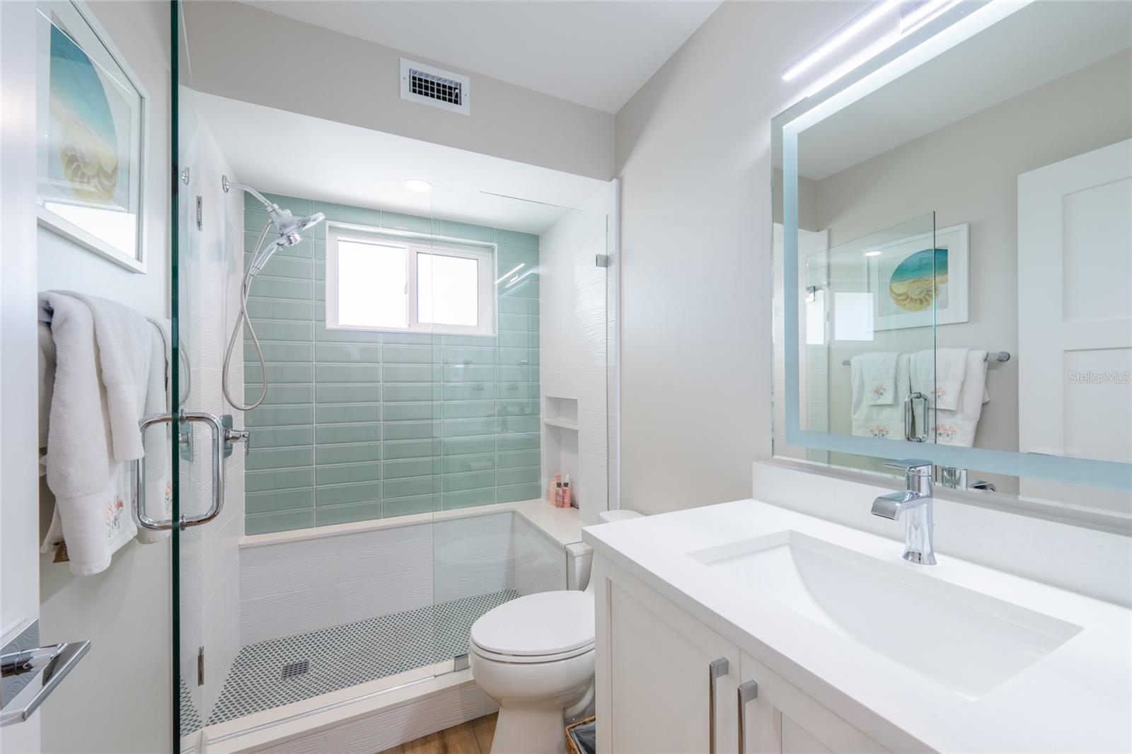 BEACH HARBOR CLUB - Residential