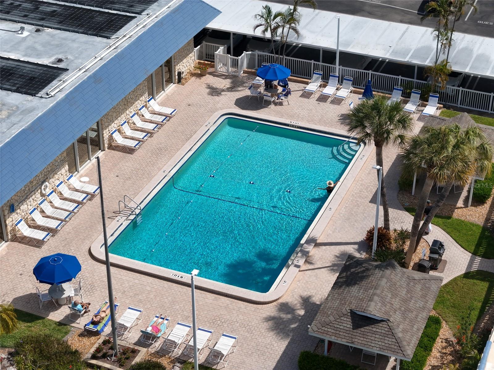 BEACH HARBOR CLUB - Residential