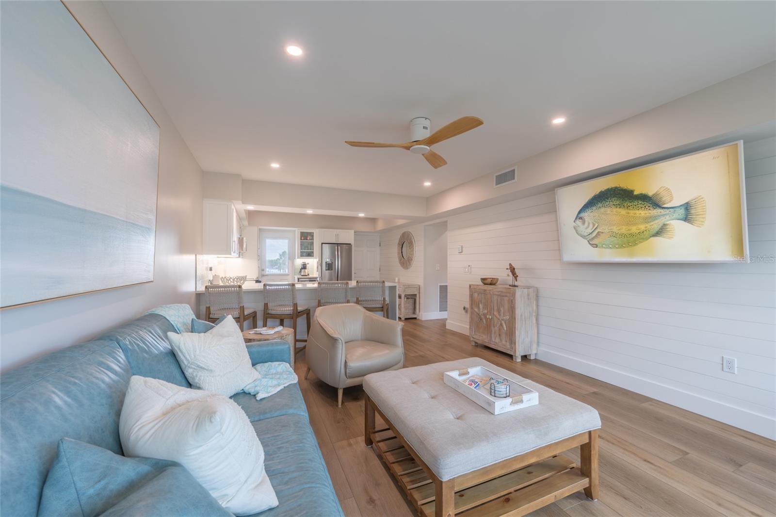 BEACH HARBOR CLUB - Residential