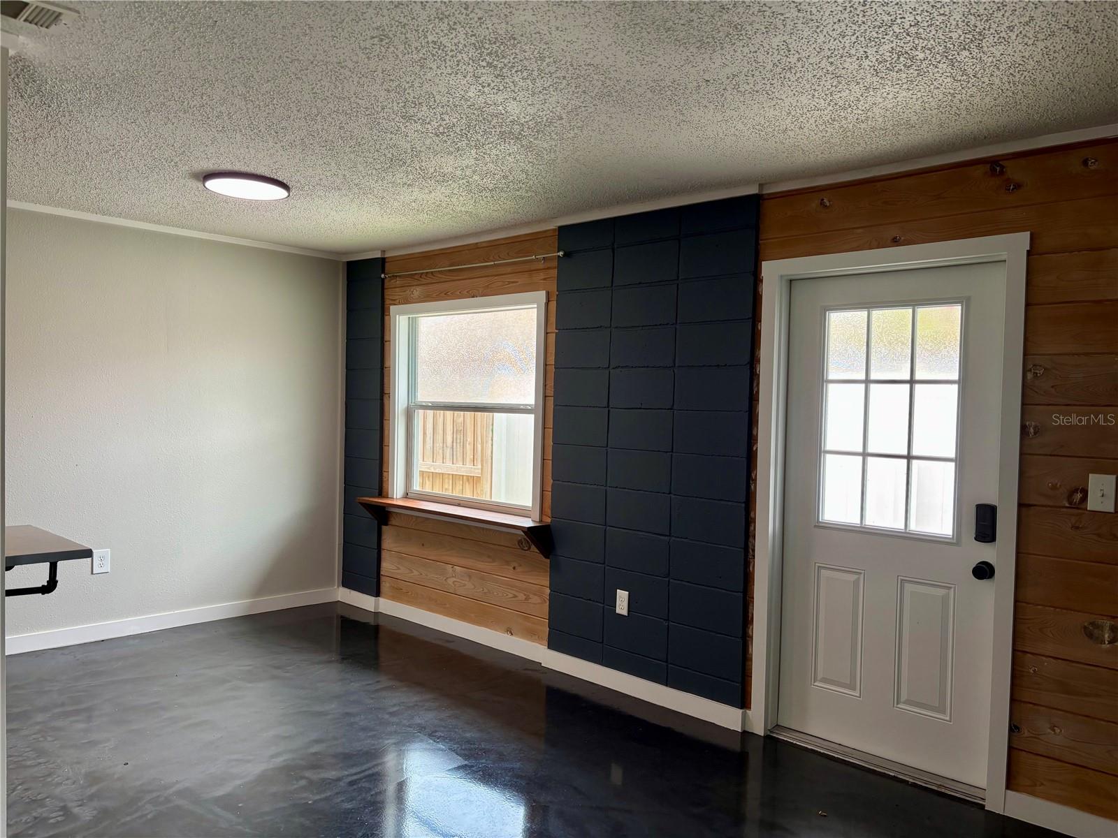 NORTH VAMO SUB 2 - Residential Lease