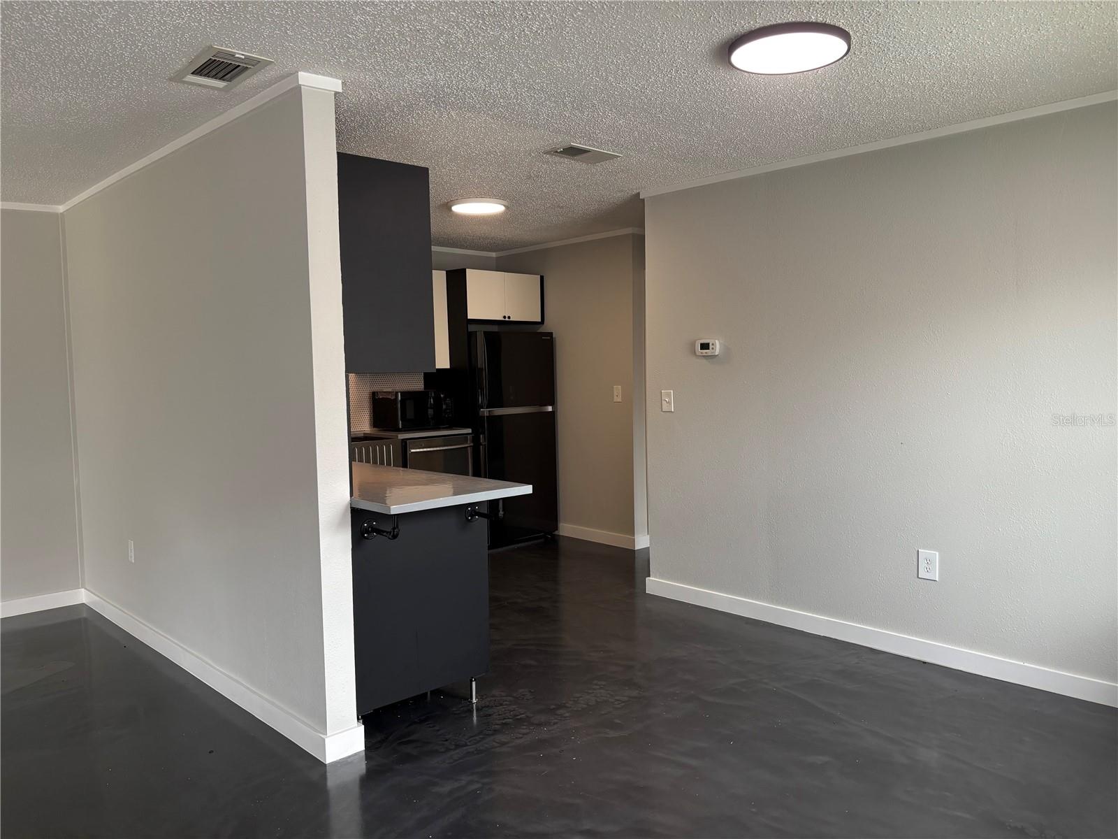 NORTH VAMO SUB 2 - Residential Lease