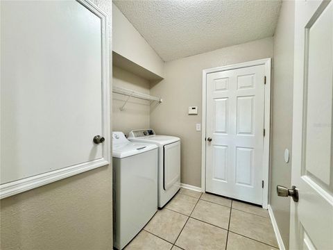 A home in WINTER HAVEN