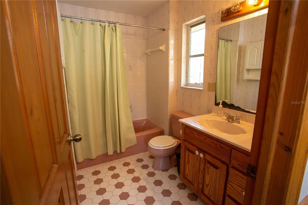 Photo 13 of 21 of 1095 GRAND AVENUE house