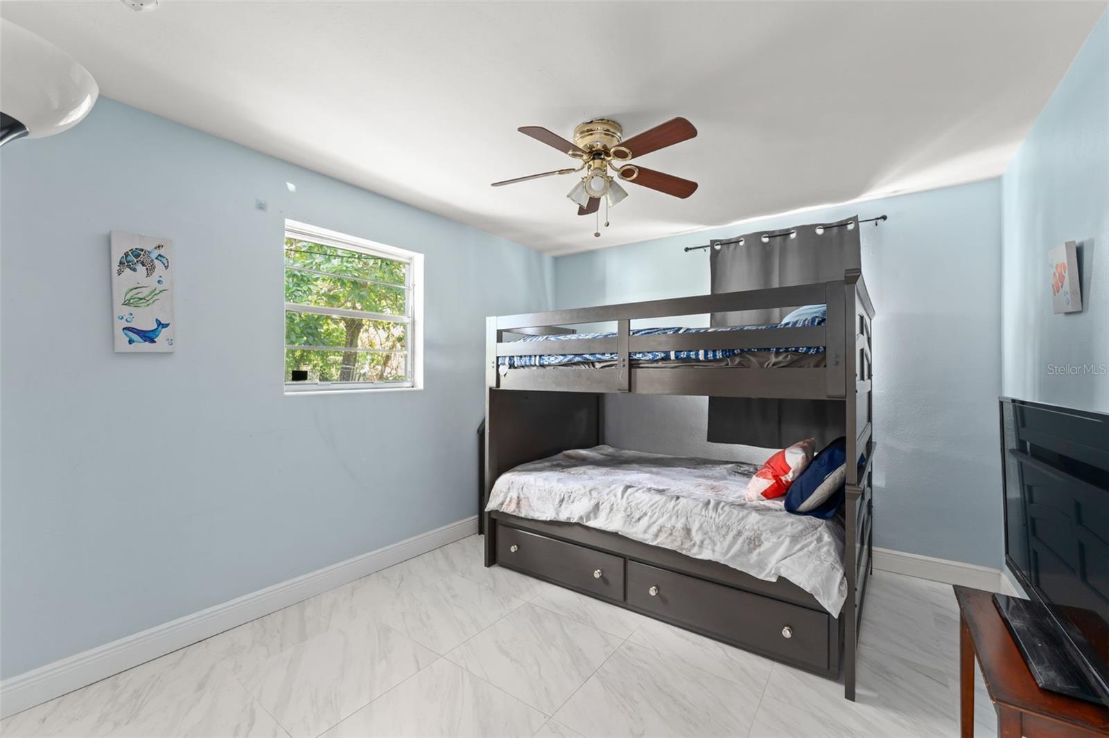 ENGLEWOOD PARK - Residential