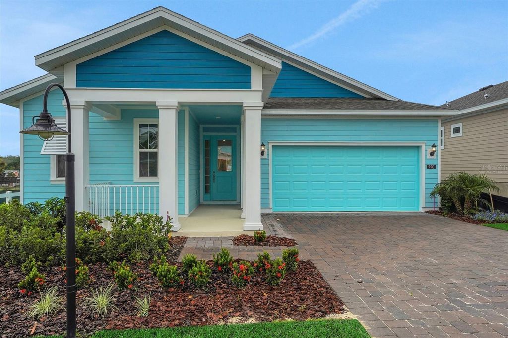 Photo of 990 Fiesta Key Circle, Lady Lake, FL 32159 (MLS # G5106687)