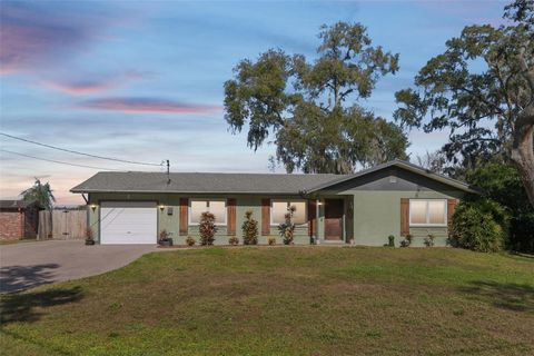 Photo of 34037 Woodland Circle, Dade City, FL 33523 (MLS # TB8458431)