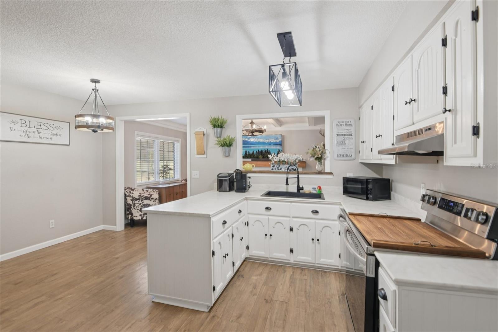 RIDGE MANOR FARMS - Residential