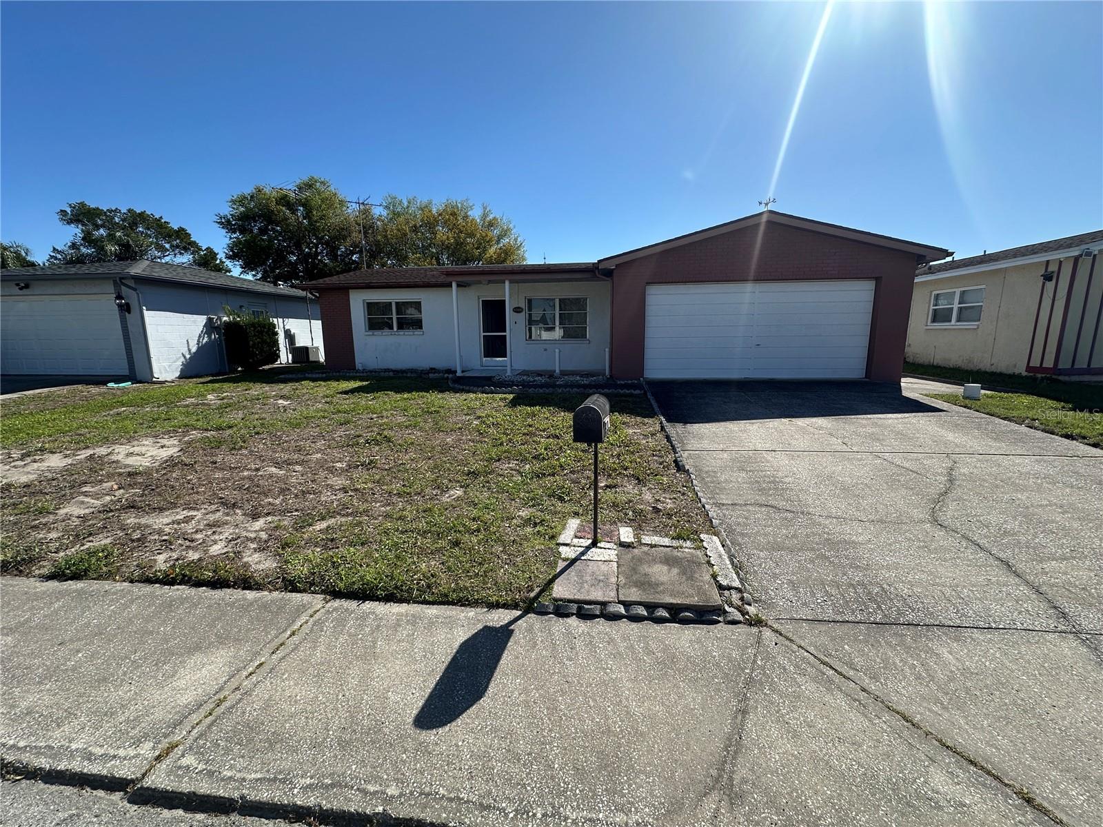 THE LAKES - Residential