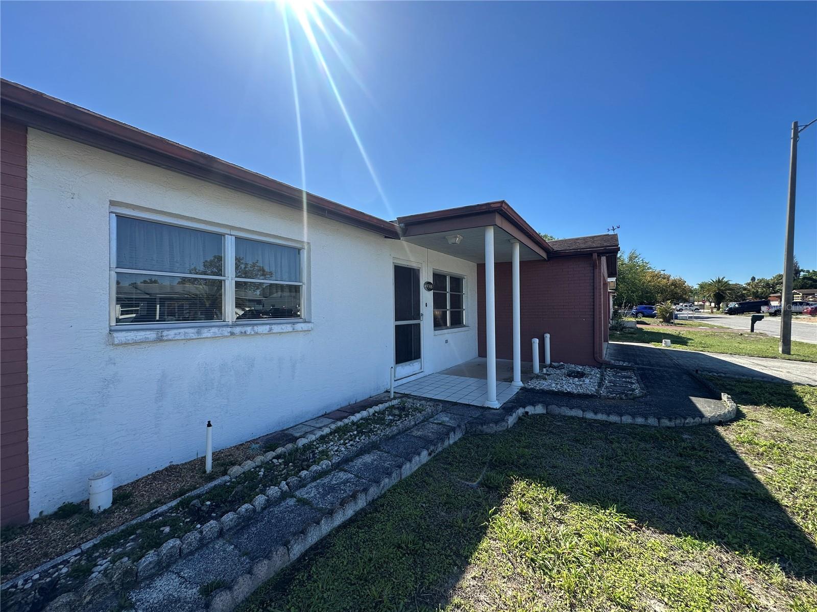 THE LAKES - Residential