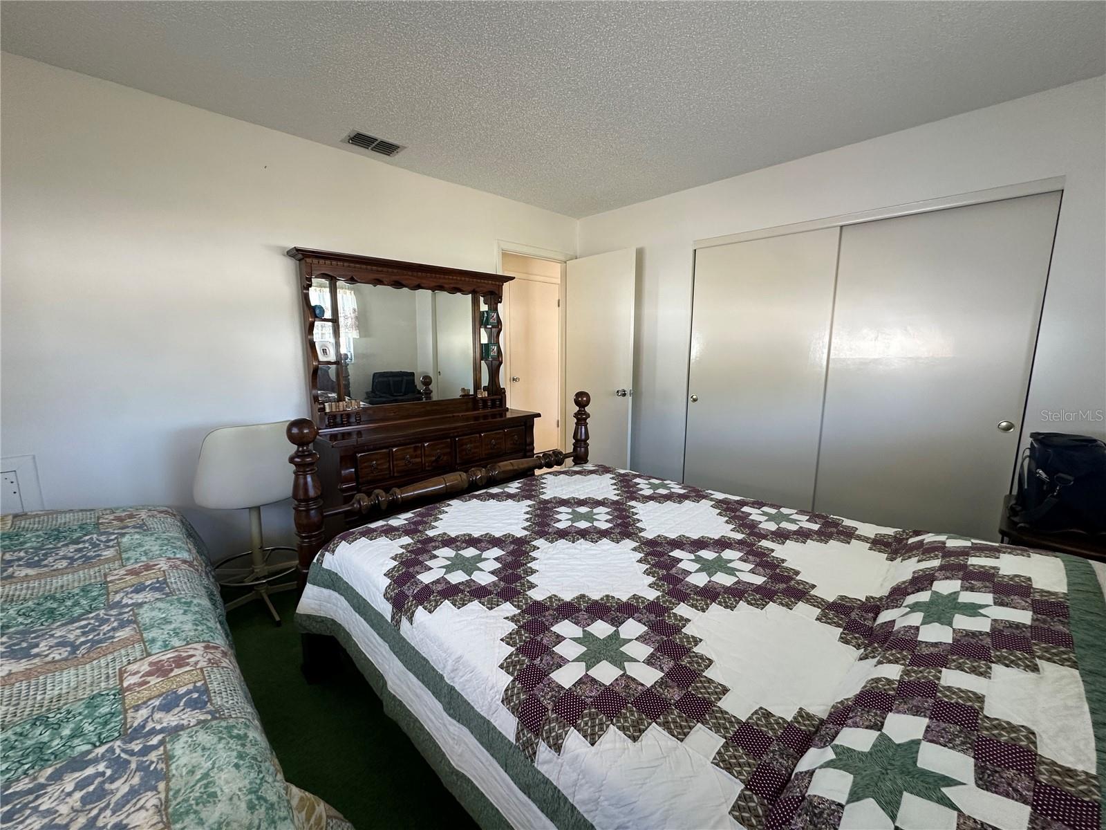 THE LAKES - Residential