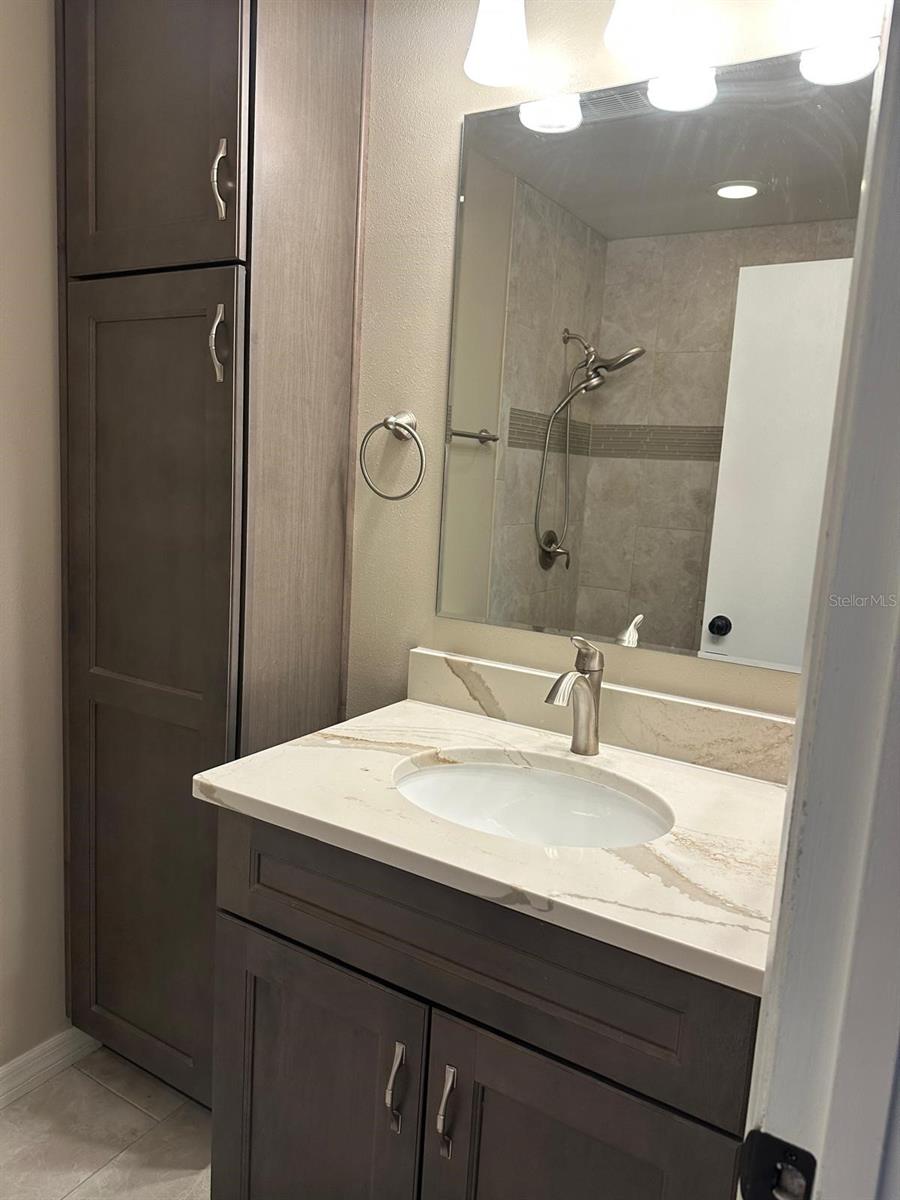 CEDAR RIDGE UNIT 3 - Residential Lease
