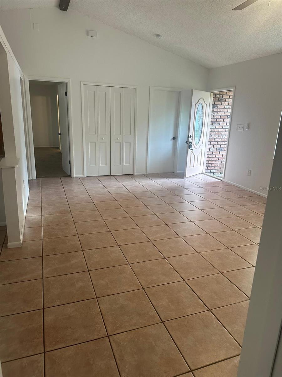 CEDAR RIDGE UNIT 3 - Residential Lease