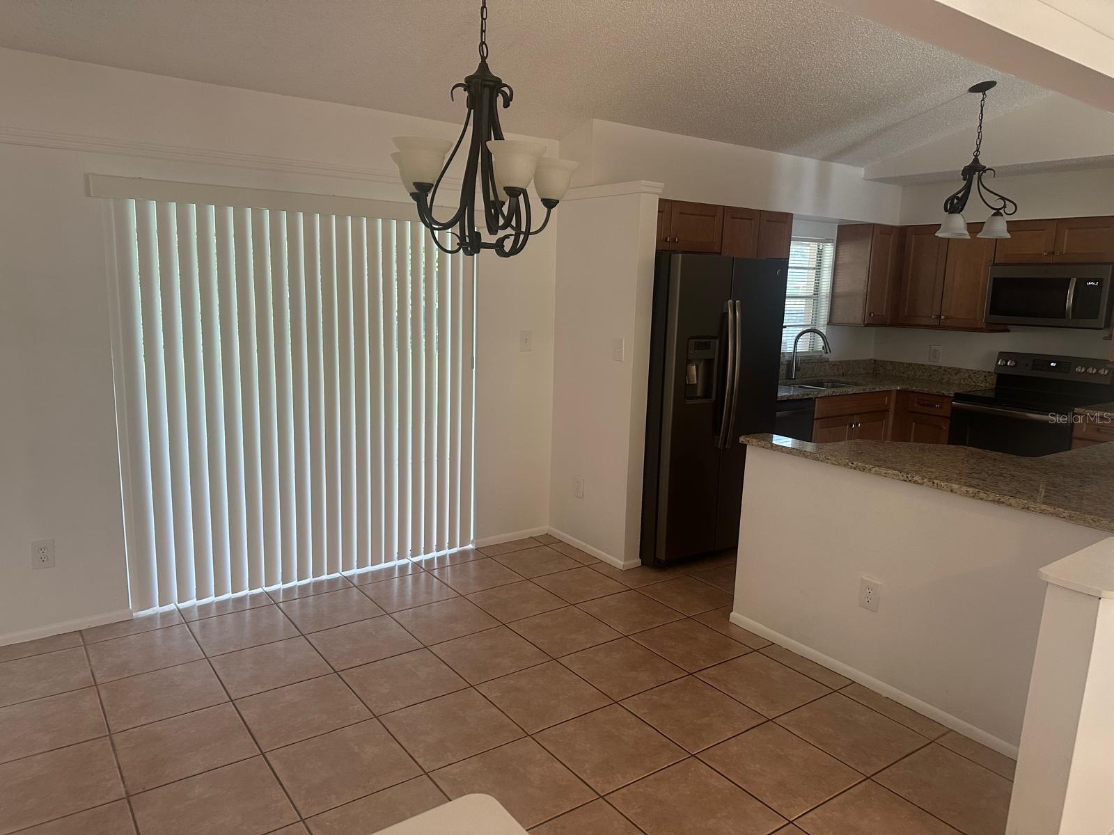 CEDAR RIDGE UNIT 3 - Residential Lease