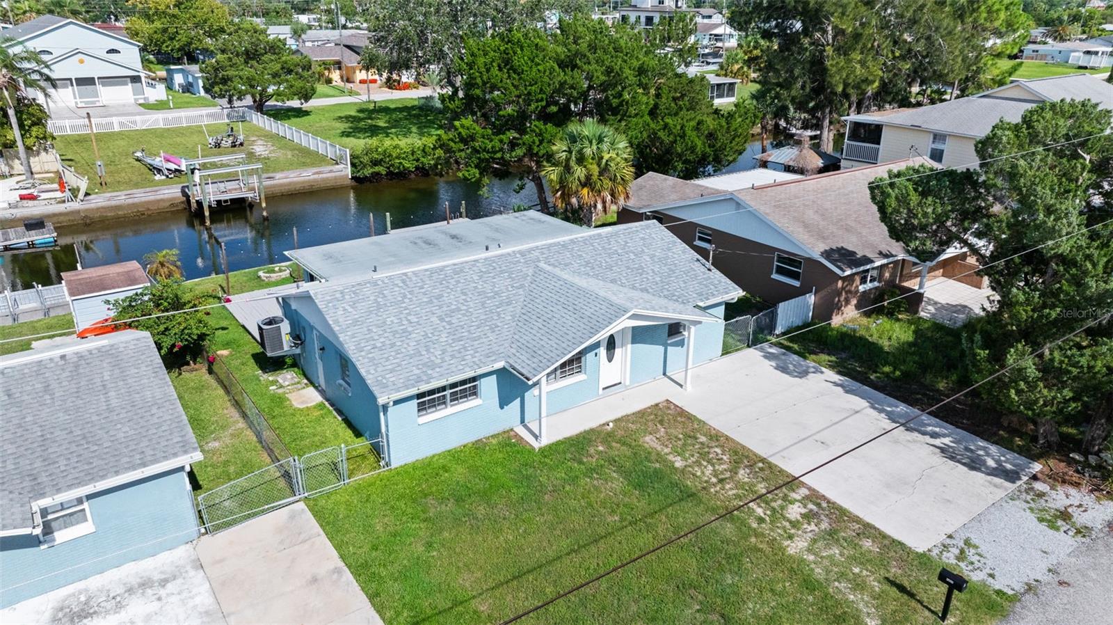 HUDSON BEACH ESTATES - Residential Lease