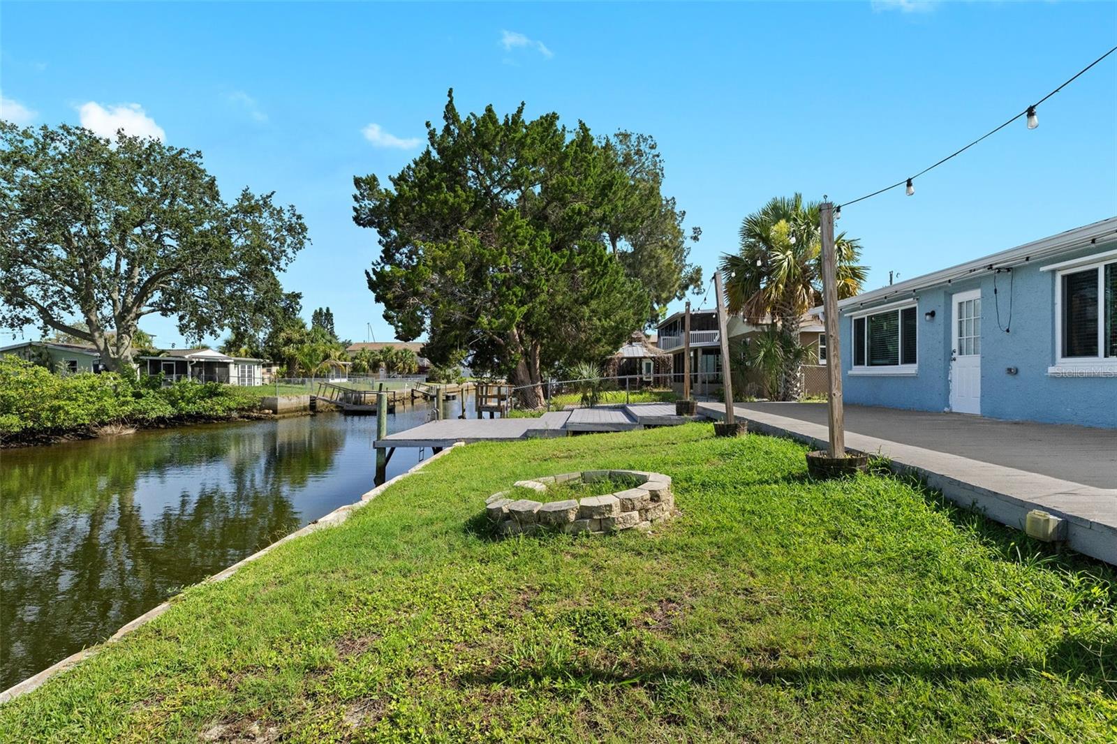 HUDSON BEACH ESTATES - Residential Lease