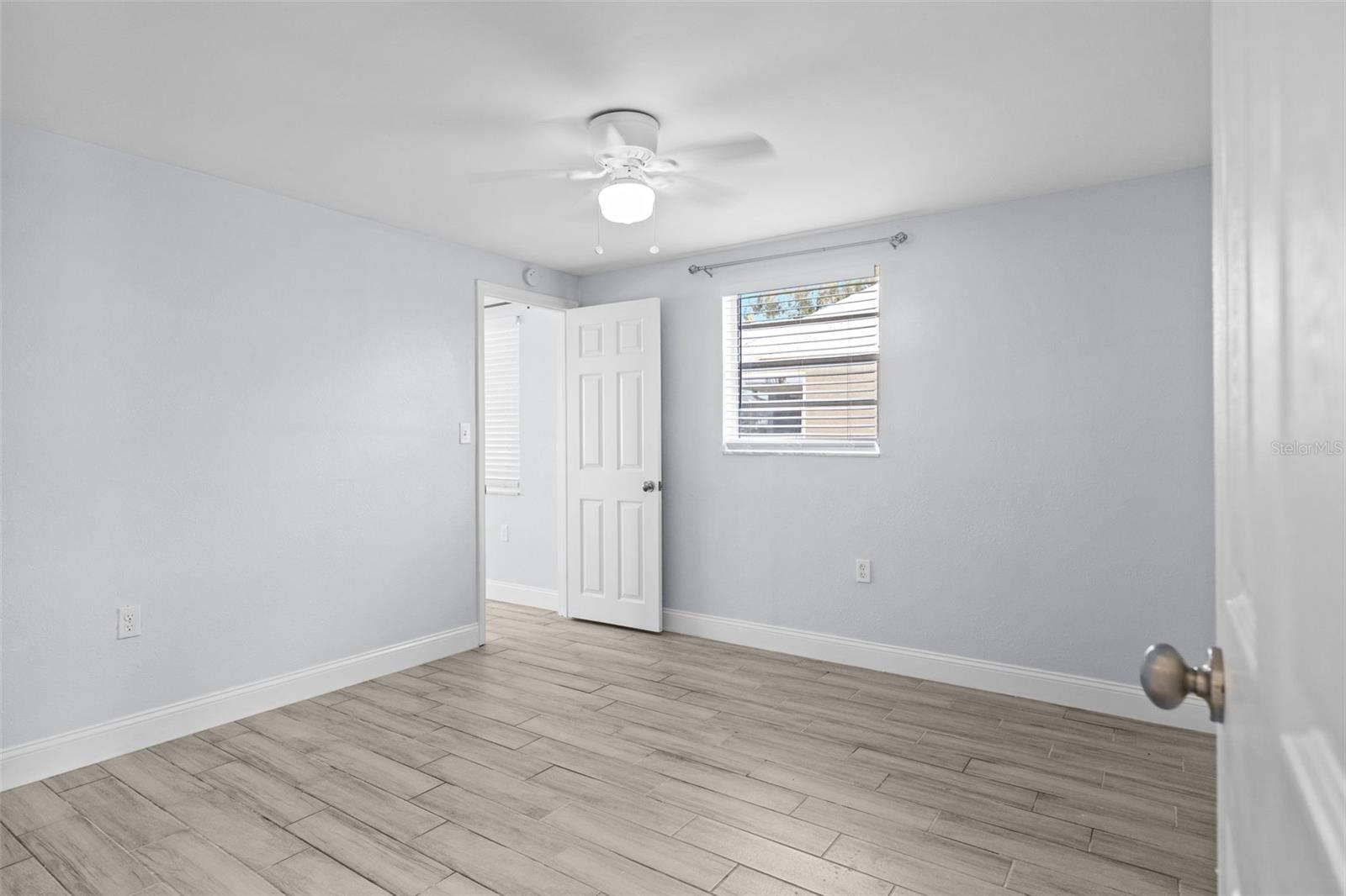 HUDSON BEACH ESTATES - Residential Lease