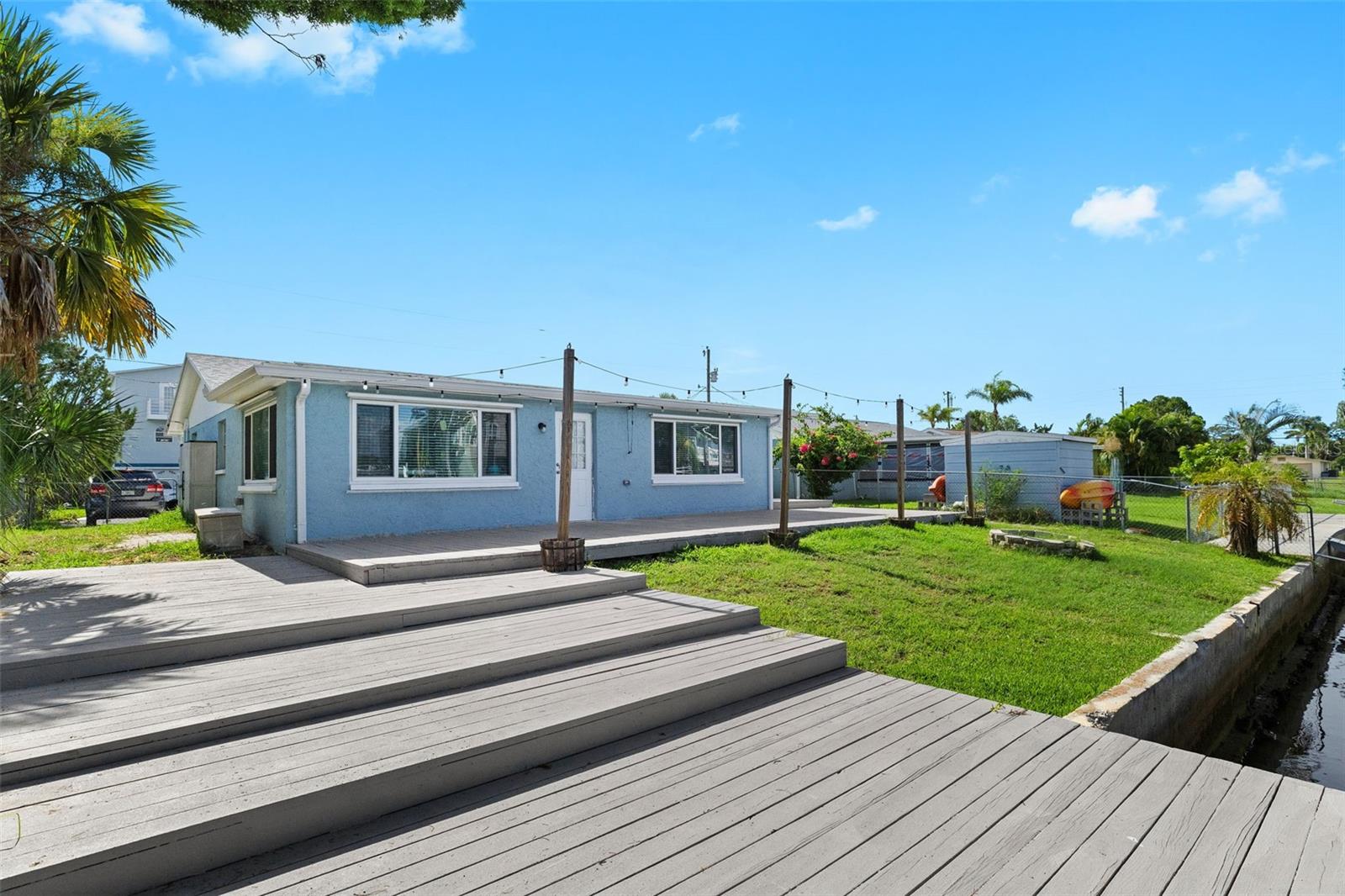 HUDSON BEACH ESTATES - Residential Lease