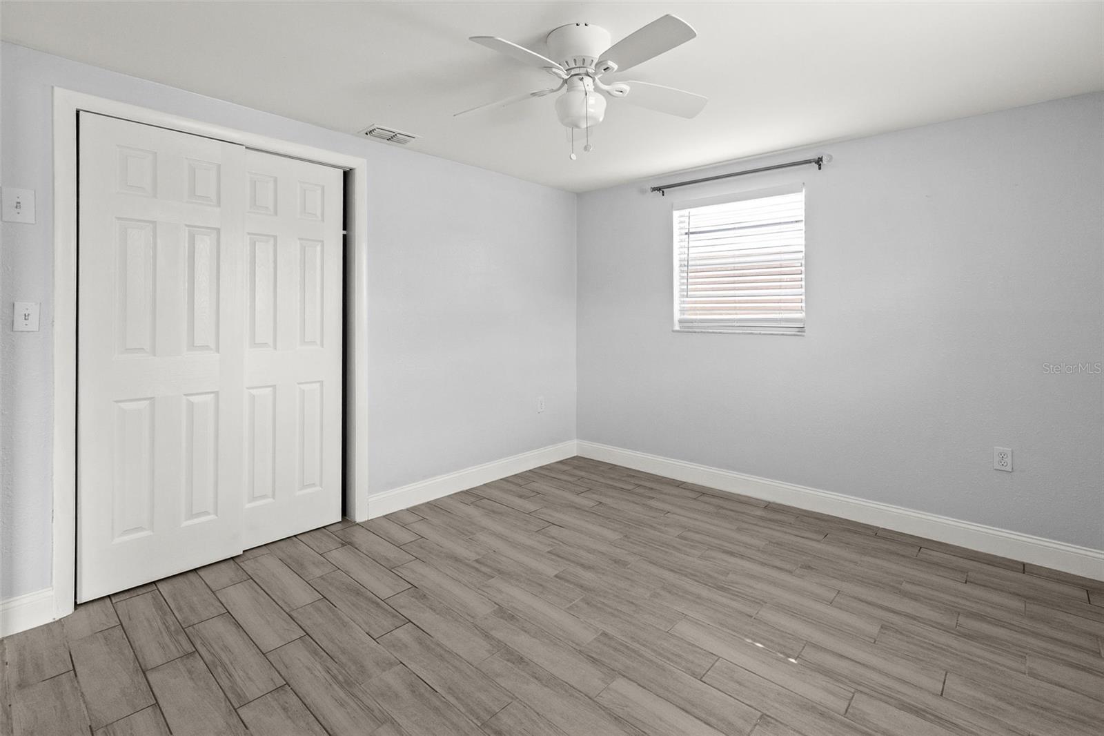HUDSON BEACH ESTATES - Residential Lease
