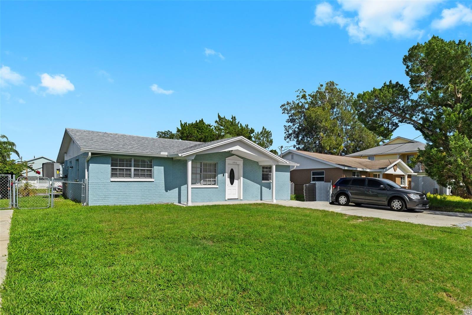 HUDSON BEACH ESTATES - Residential Lease