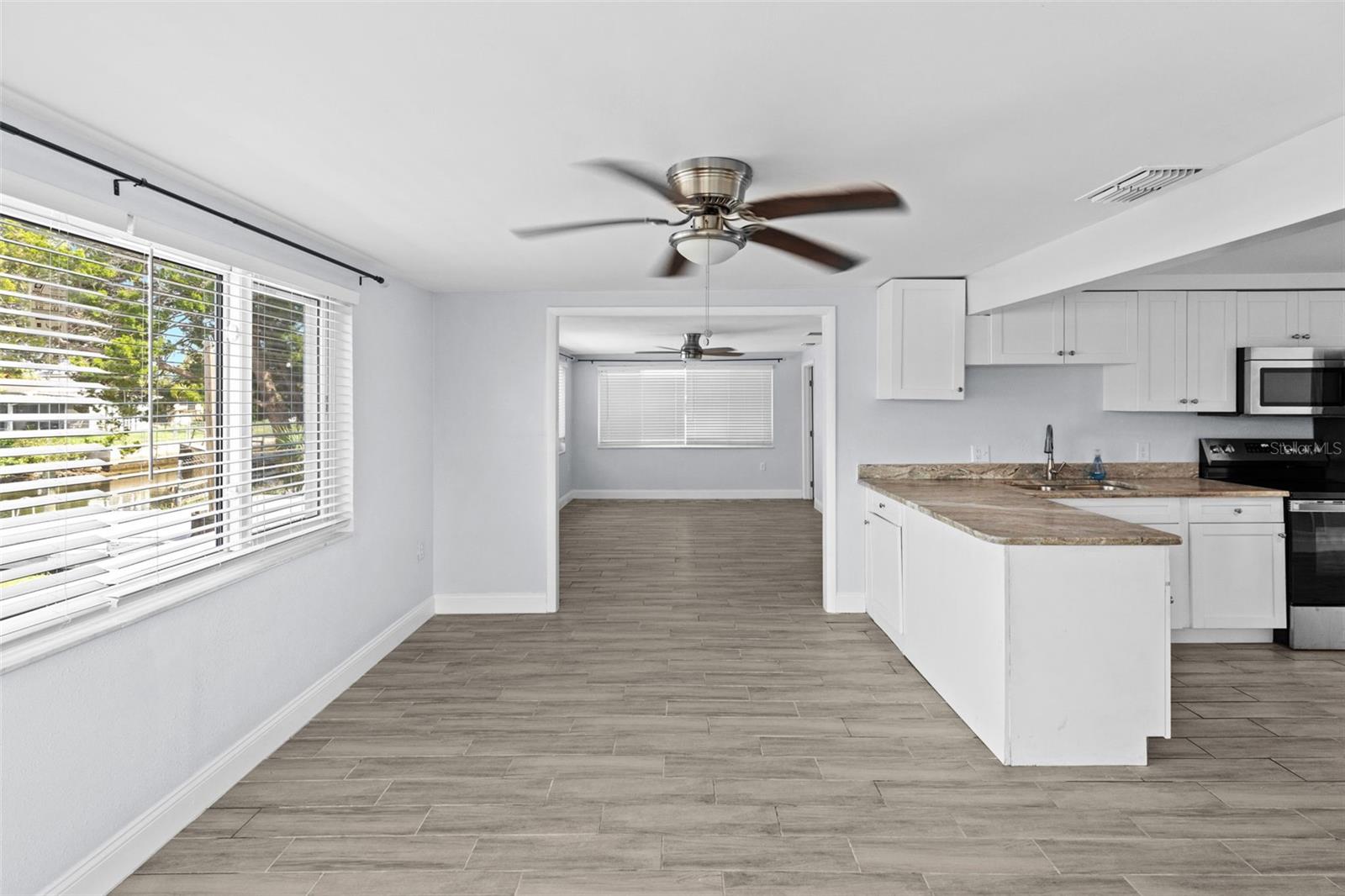HUDSON BEACH ESTATES - Residential Lease