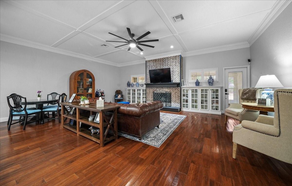 WOODLAND VILLAGES TWNHMS - Residential