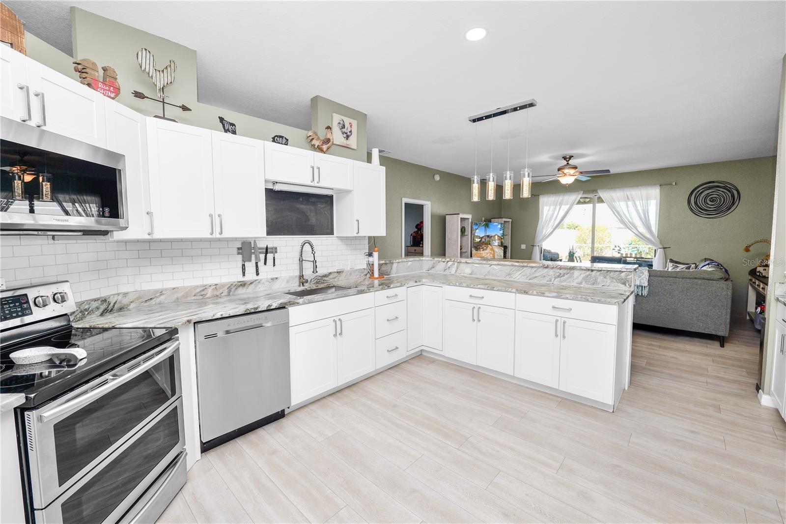 SUMMERWOOD - Residential