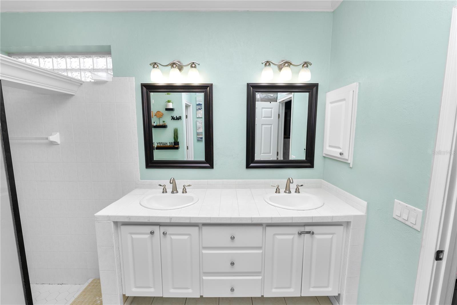 SUMMERWOOD - Residential