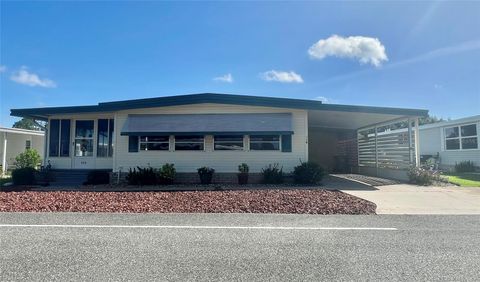 Photo of 428 Hawthorne Boulevard, Leesburg, FL 34748 (MLS # G5099774)