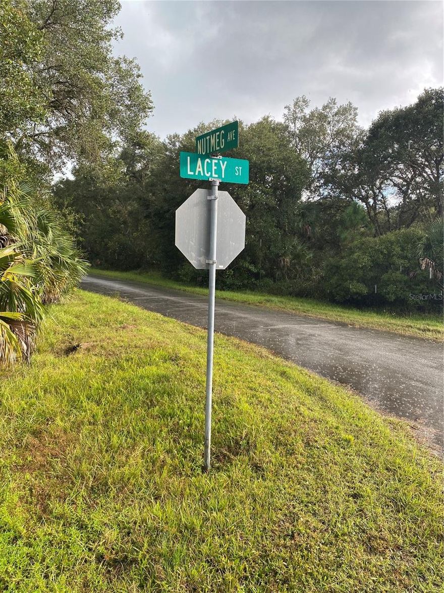 PRICED TO SELL!!!, Residential lot on a quiet street in North Port FL, NO HOA, NO CDD, close to I-75.