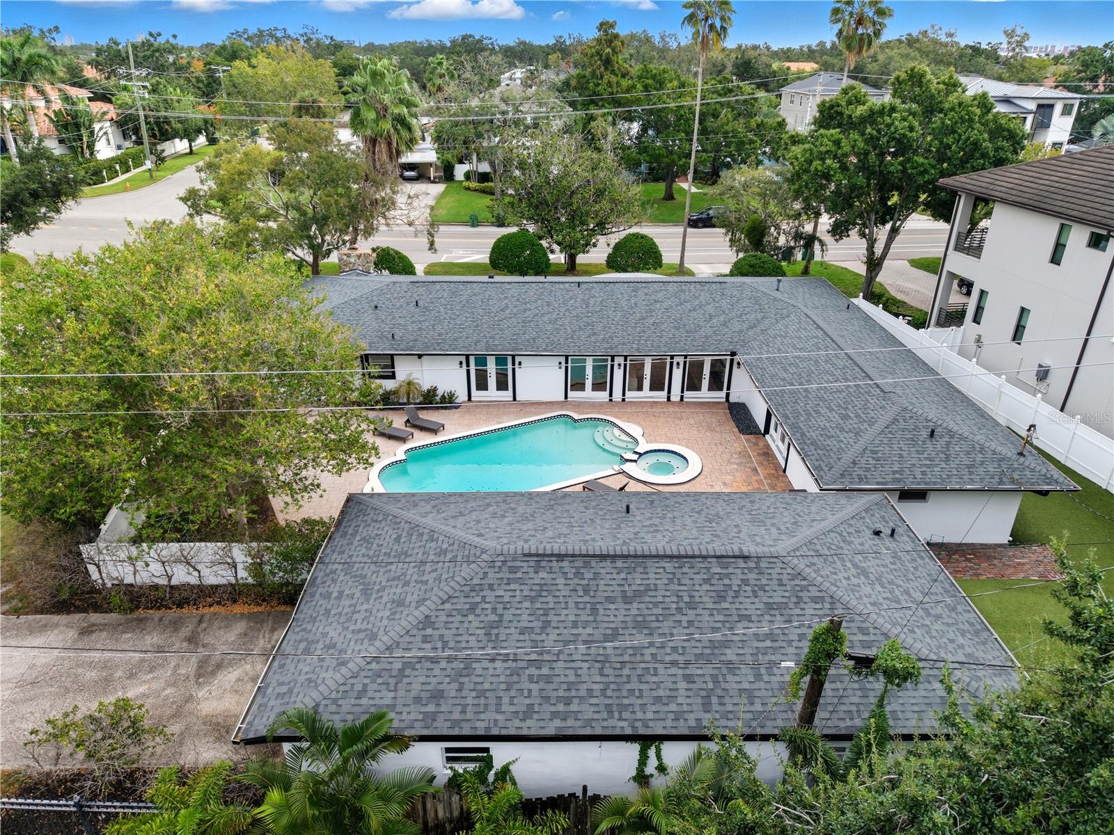 DAVIS ISLANDS PB10 PG52 TO 57 - Residential
