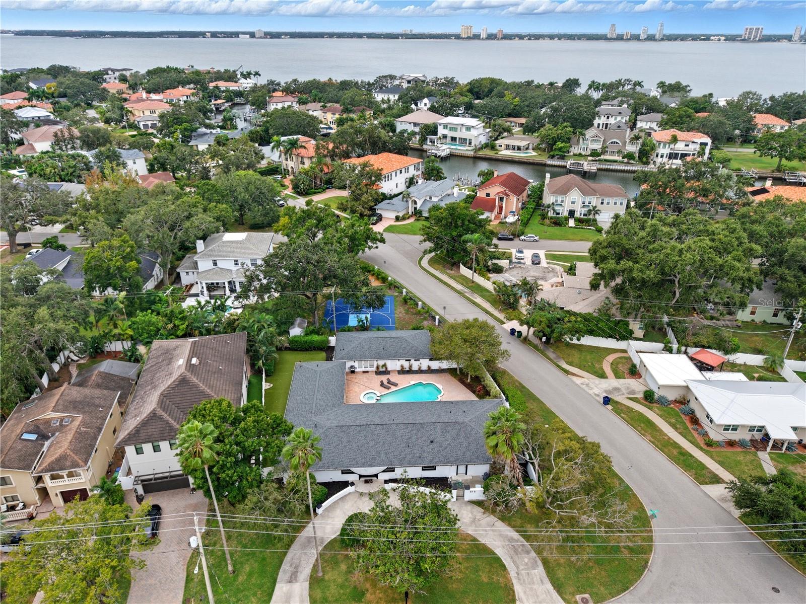 DAVIS ISLANDS PB10 PG52 TO 57 - Residential