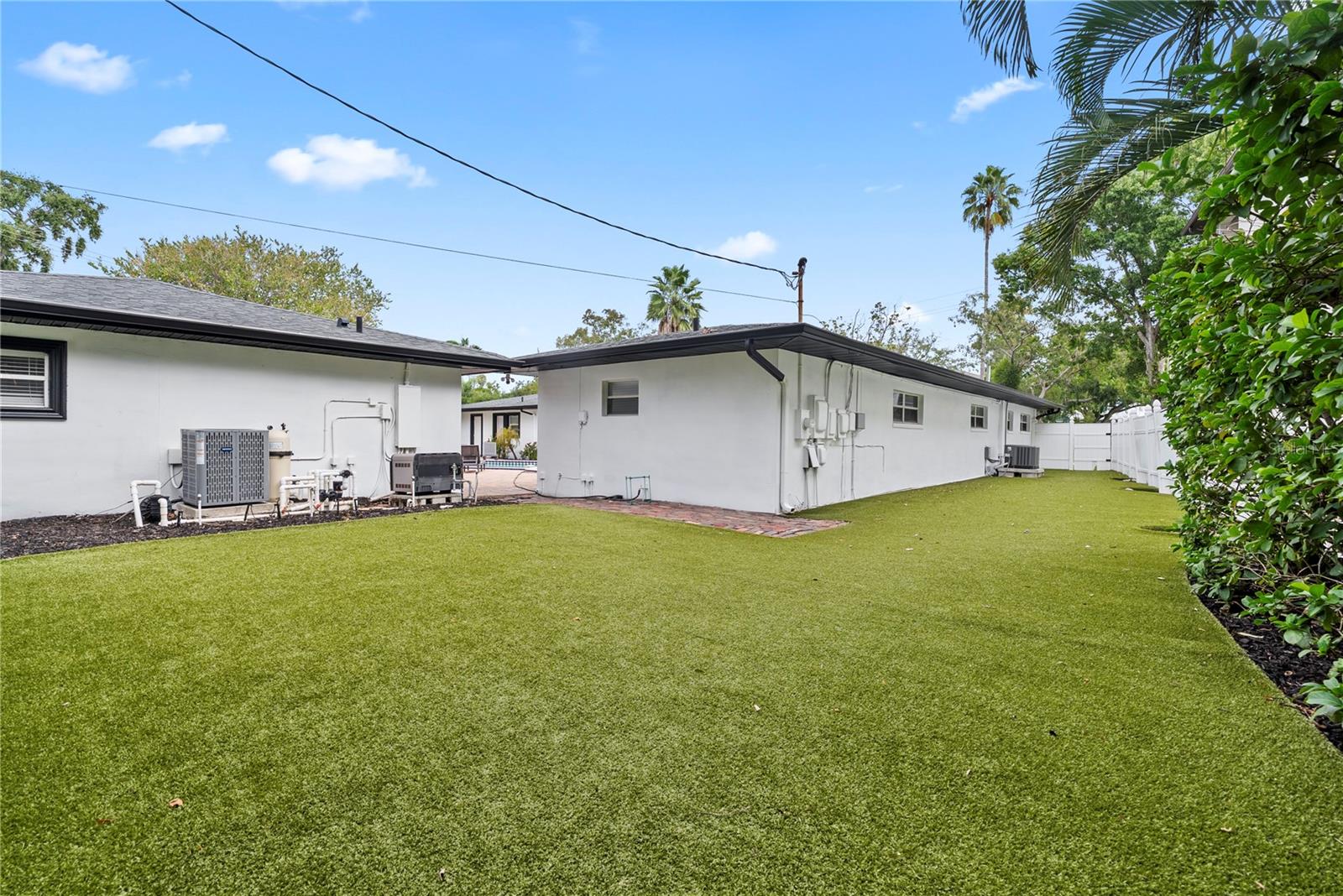 DAVIS ISLANDS PB10 PG52 TO 57 - Residential