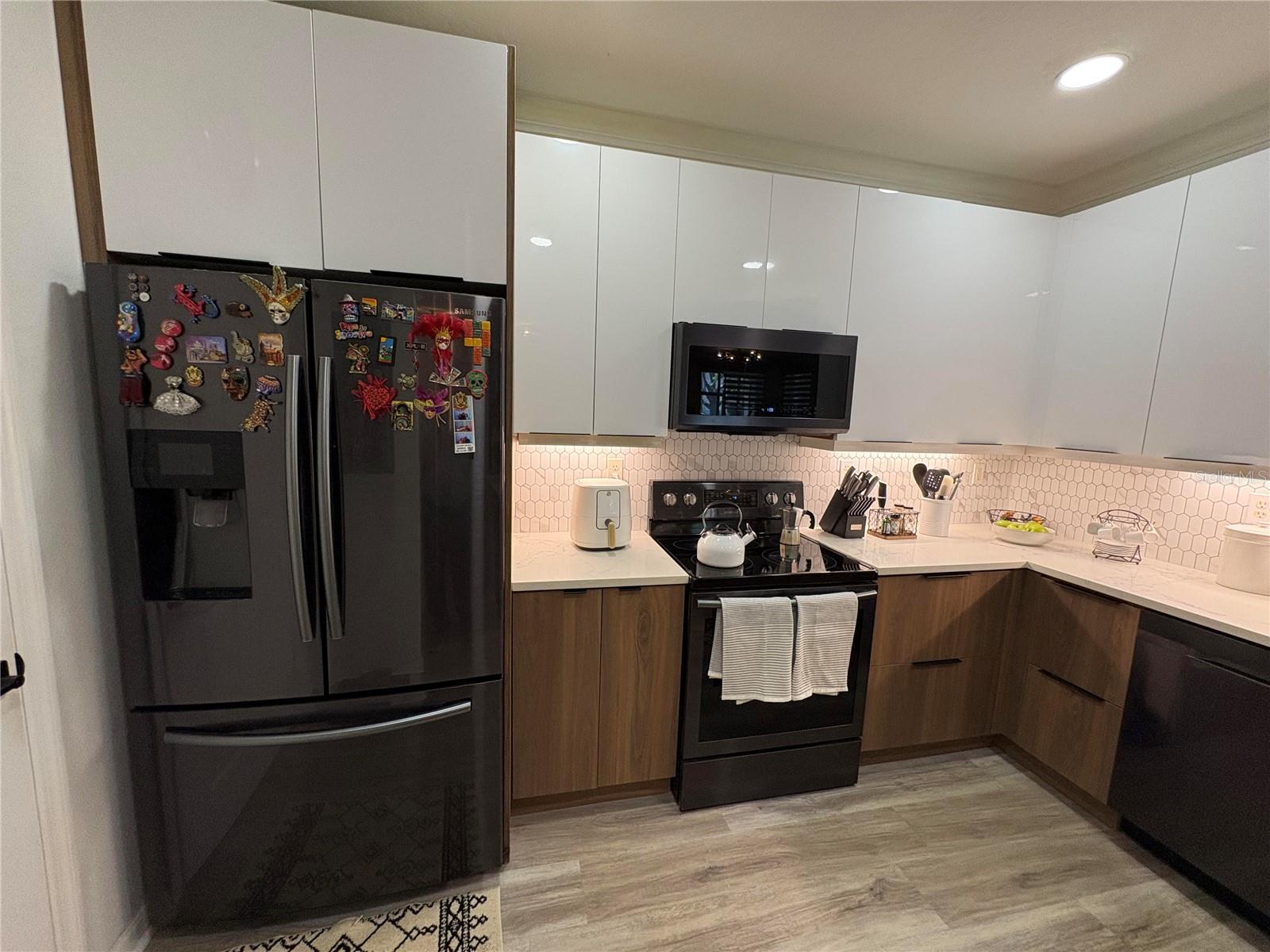 LAKESIDE/LKS/WINDERMERE PH 9 - Residential