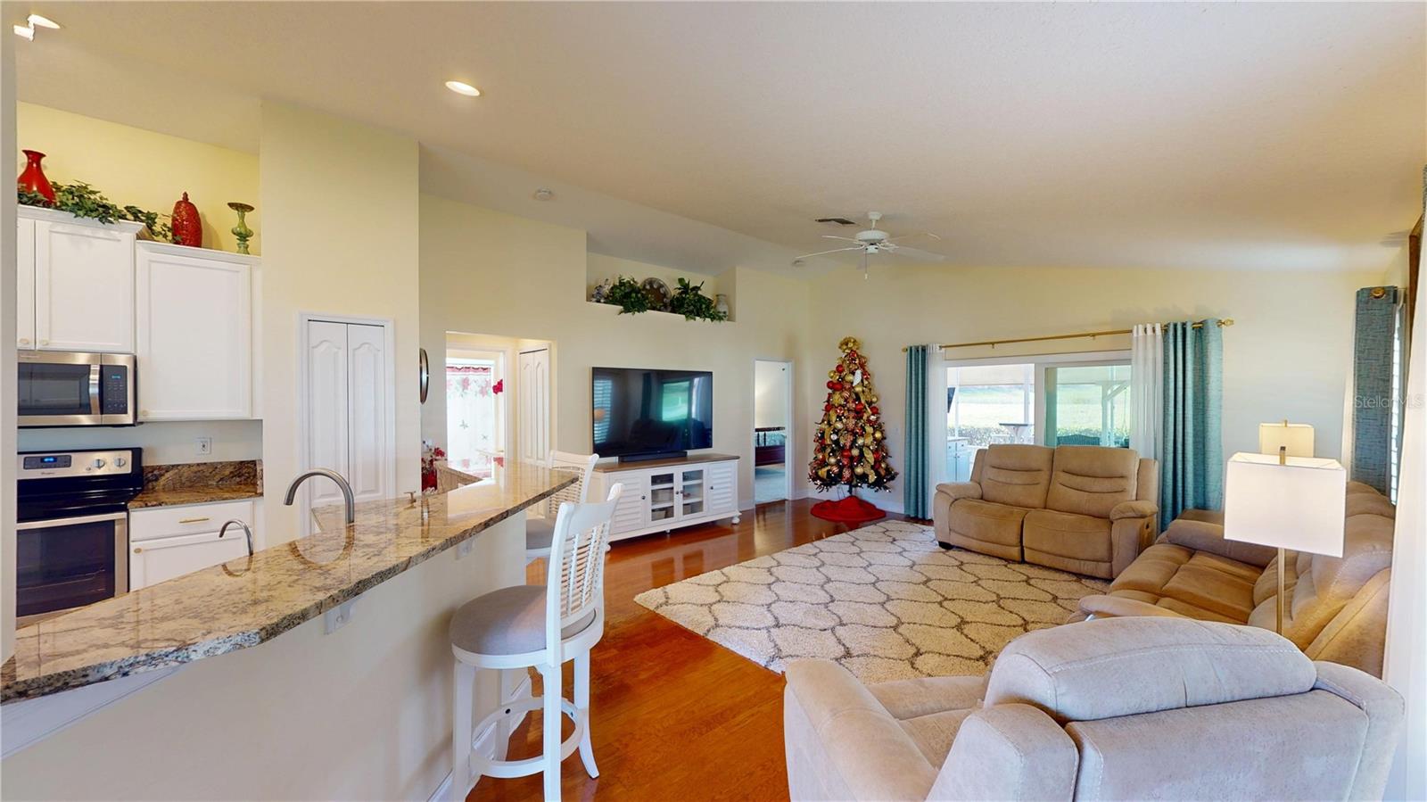 3021 BANYAN HILL LANE