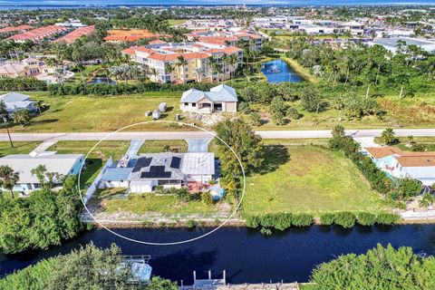 A home in PUNTA GORDA