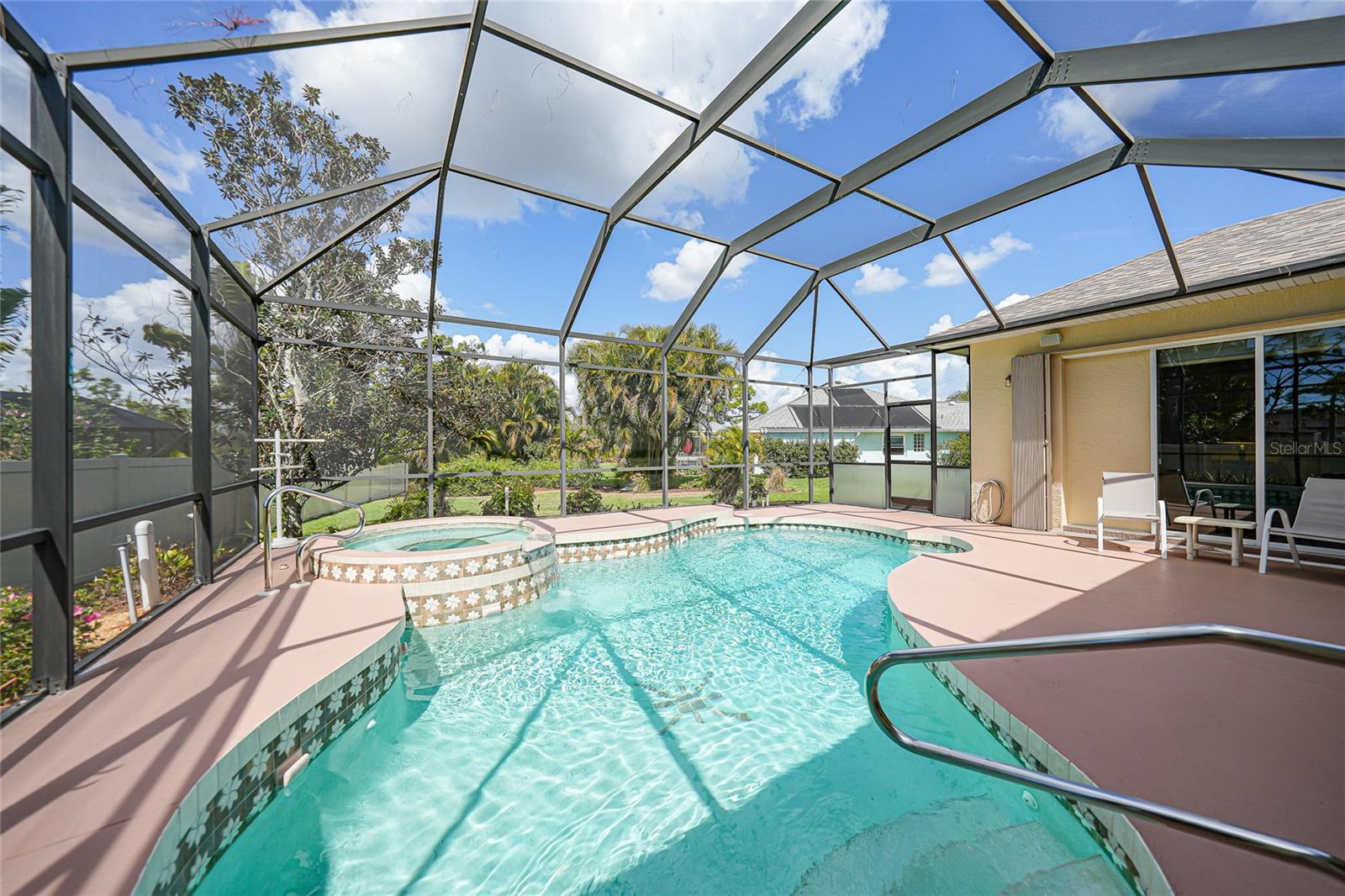 ROTONDA WEST WHITE MARSH - Residential