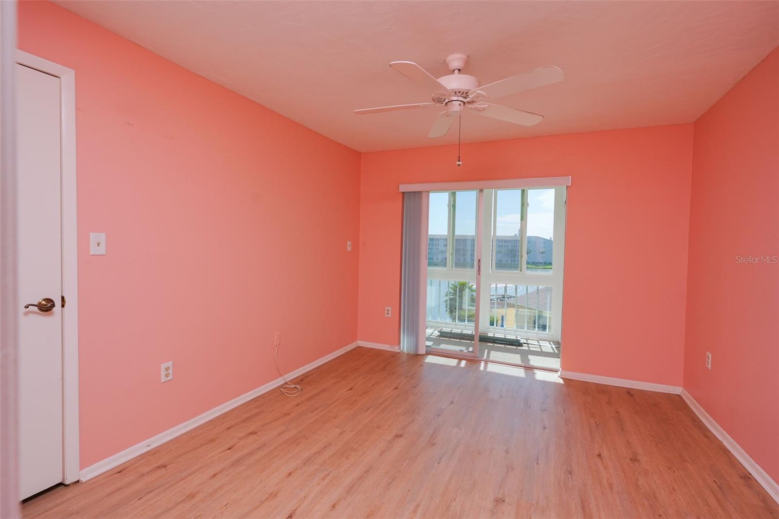 BAYSHORE ON THE LAKE APTS II SEC 2 - Residential