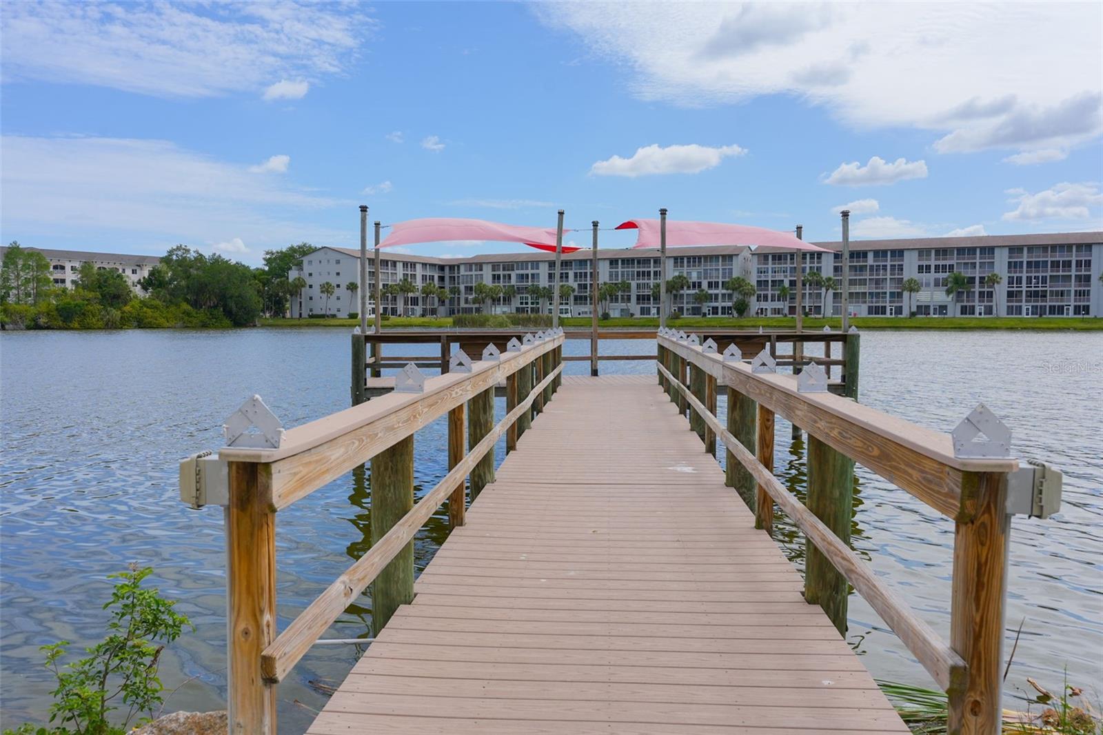 BAYSHORE ON THE LAKE APTS II SEC 2 - Residential