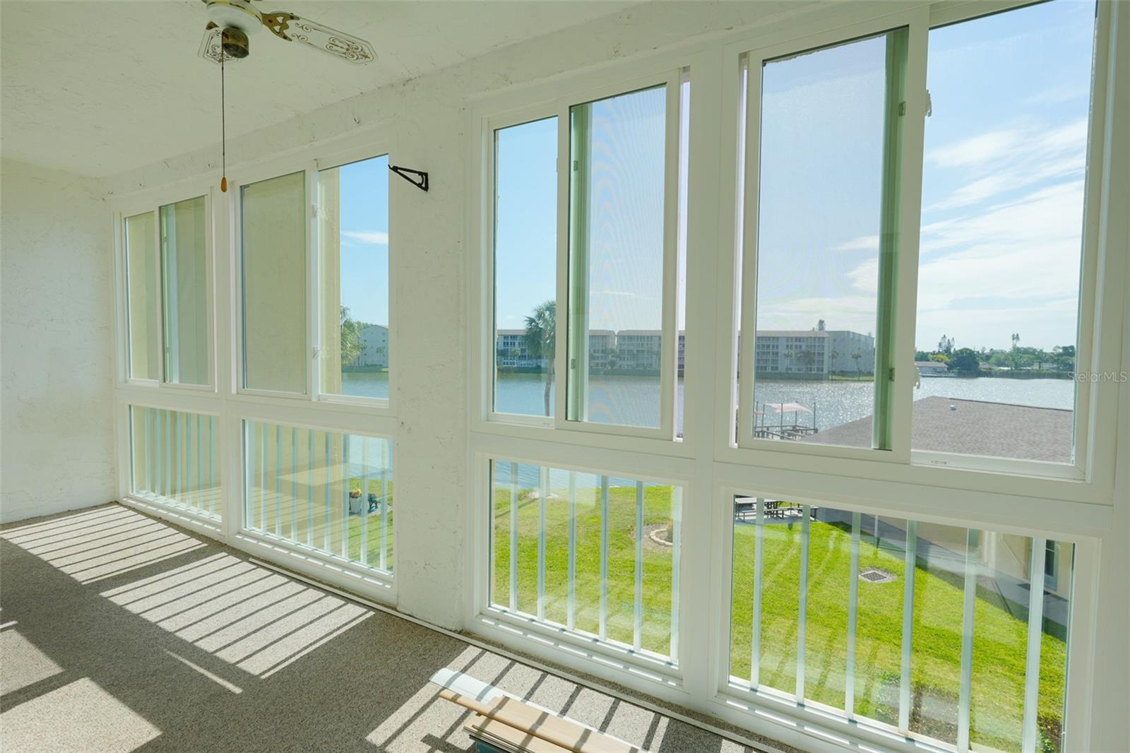 BAYSHORE ON THE LAKE APTS II SEC 2 - Residential