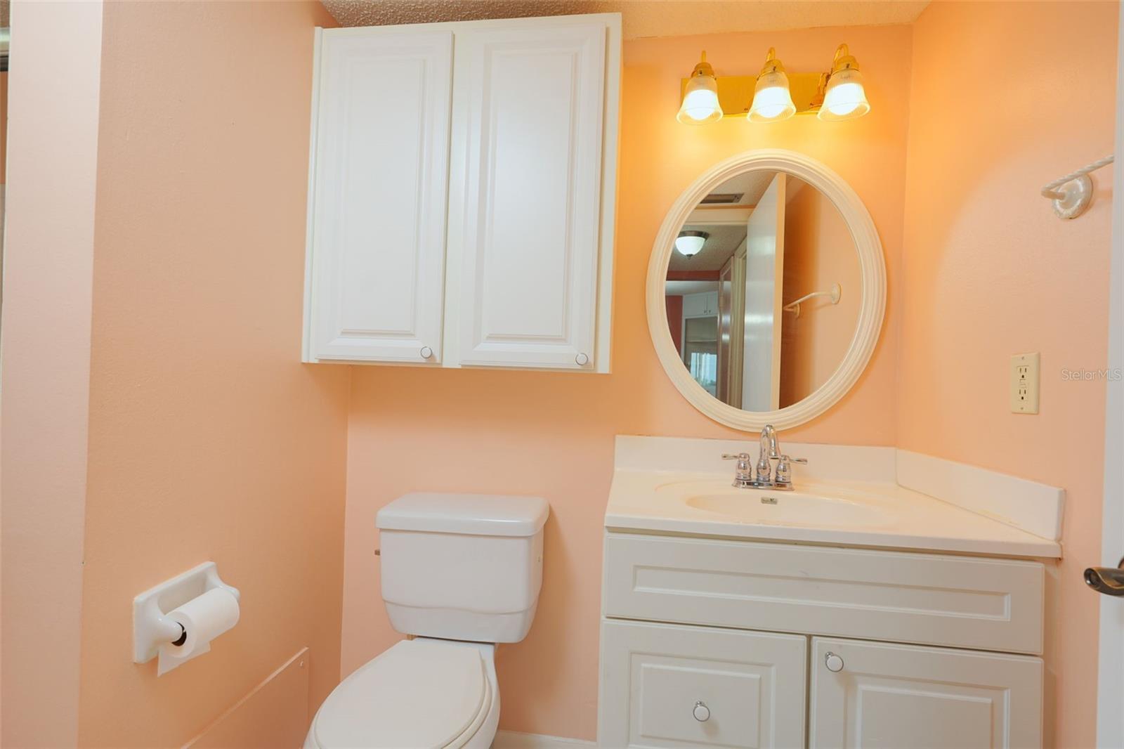 BAYSHORE ON THE LAKE APTS II SEC 2 - Residential