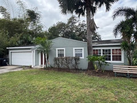 Casas a venda 97 - Jen Dantas 700 28TH STREET ORLANDO FL 32805