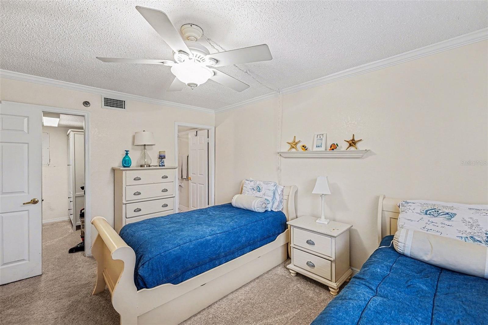 LAS OLAS CONDO - Residential