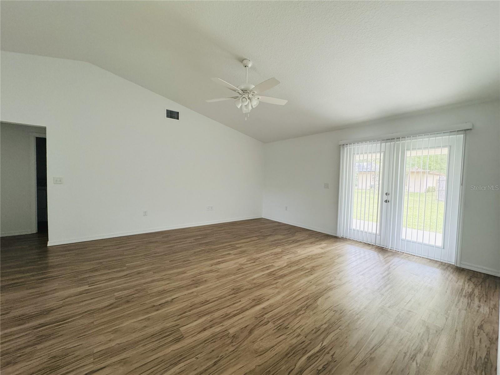 INVERNESS HIGHLANDS SOUTH - Residential Lease