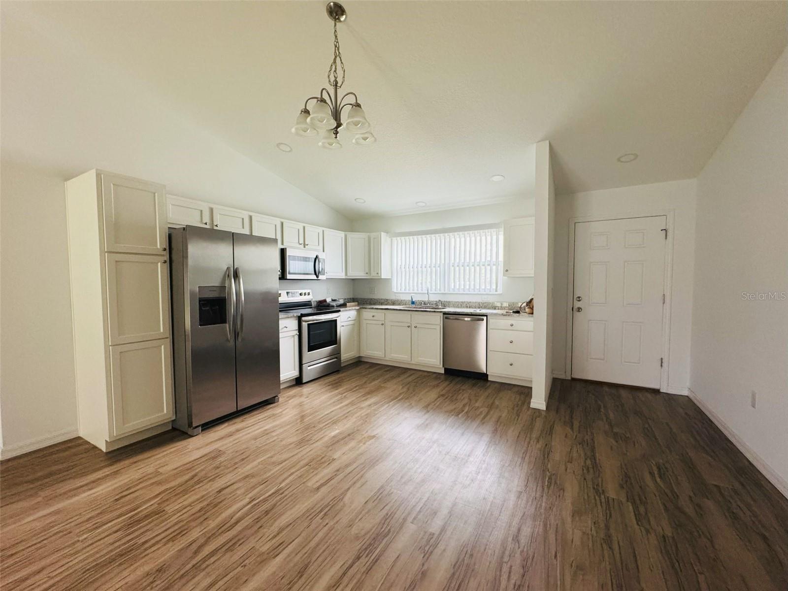 INVERNESS HIGHLANDS SOUTH - Residential Lease