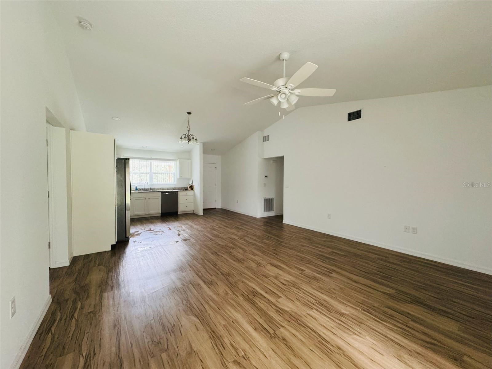 INVERNESS HIGHLANDS SOUTH - Residential Lease