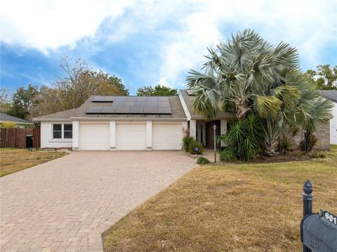 Photo of 6013 Crystal View Drive, Orlando, FL 32819 (MLS # O6379831)