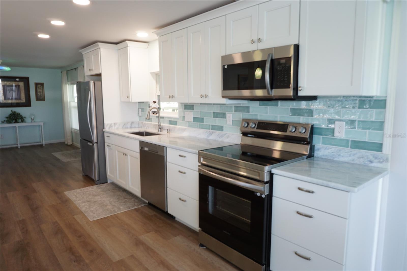 LAZY RIVER MHP - Residential