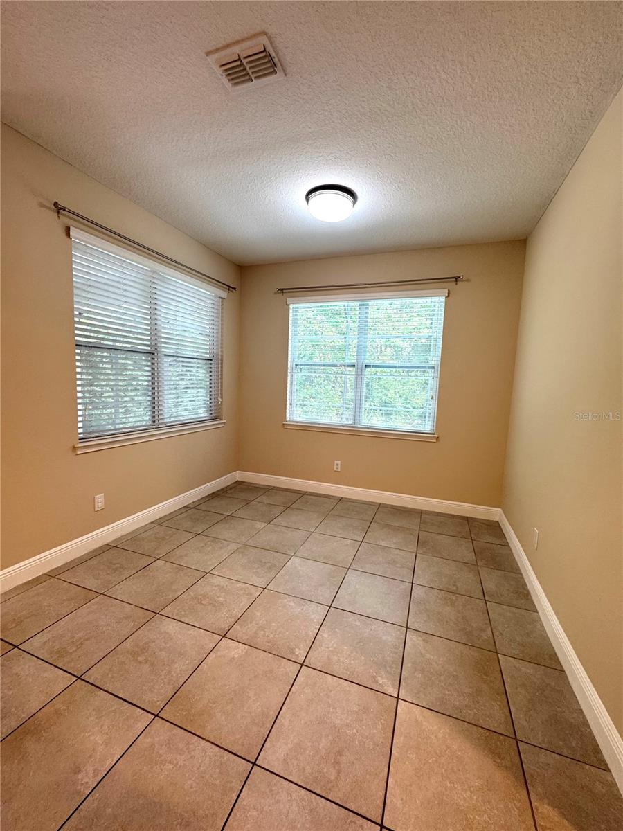 LAKE SAWYER SOUTH PH 5 - Residential Lease