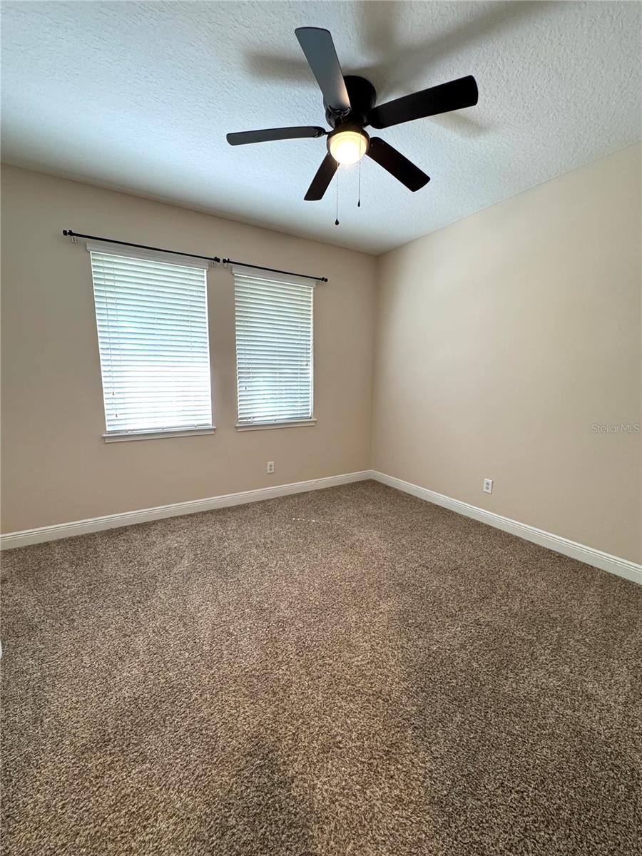 LAKE SAWYER SOUTH PH 5 - Residential Lease